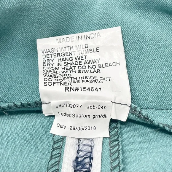 SMARTPAK Women’s Sea Foam Green Equine Breeches Dressage Esquestrian Size 30R - Picture 9 of 9